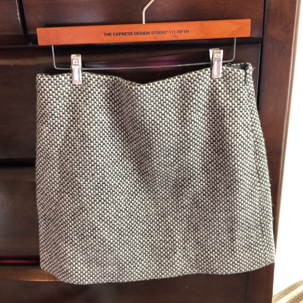 Wool skirt